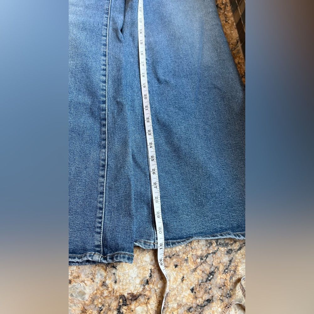 Wrangler Wanderer High Rise Flare 622 Jeans - Picture 13 of 15